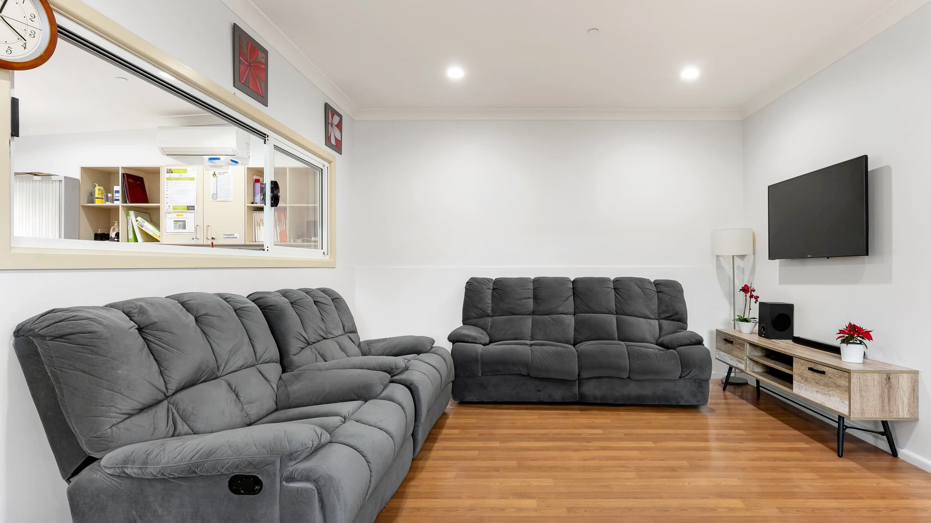 Disability accommodation Caringbah - Living